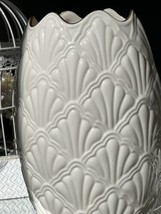 lenox ivory vase gold trim  NWHT - $20.57