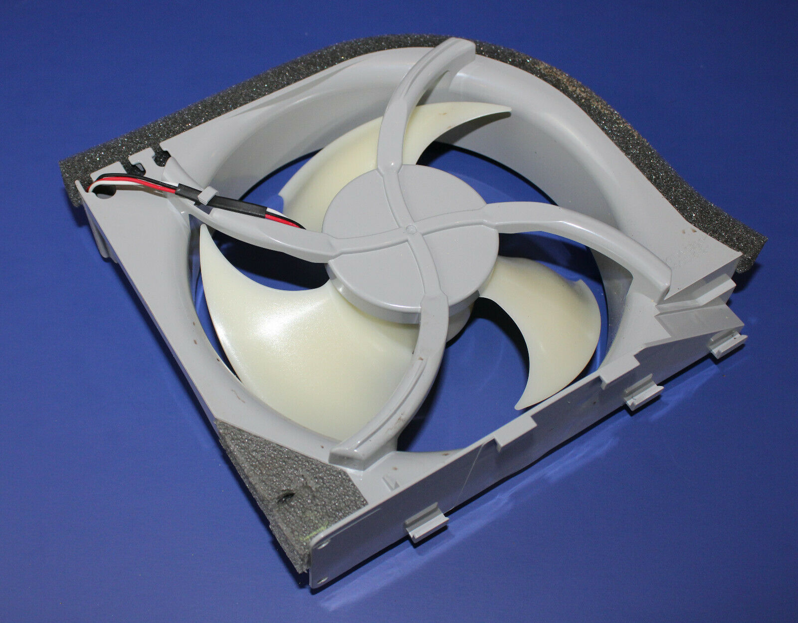 Samsung Refrigerator Condenser Fan Motor Assembly (DA9715765A) {N1296} Refrigerators