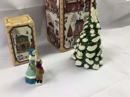 Vintage AVON 1982 McConnell&#39;s Corners Town Tree Ceramic Figurine and Sho... - $14.49