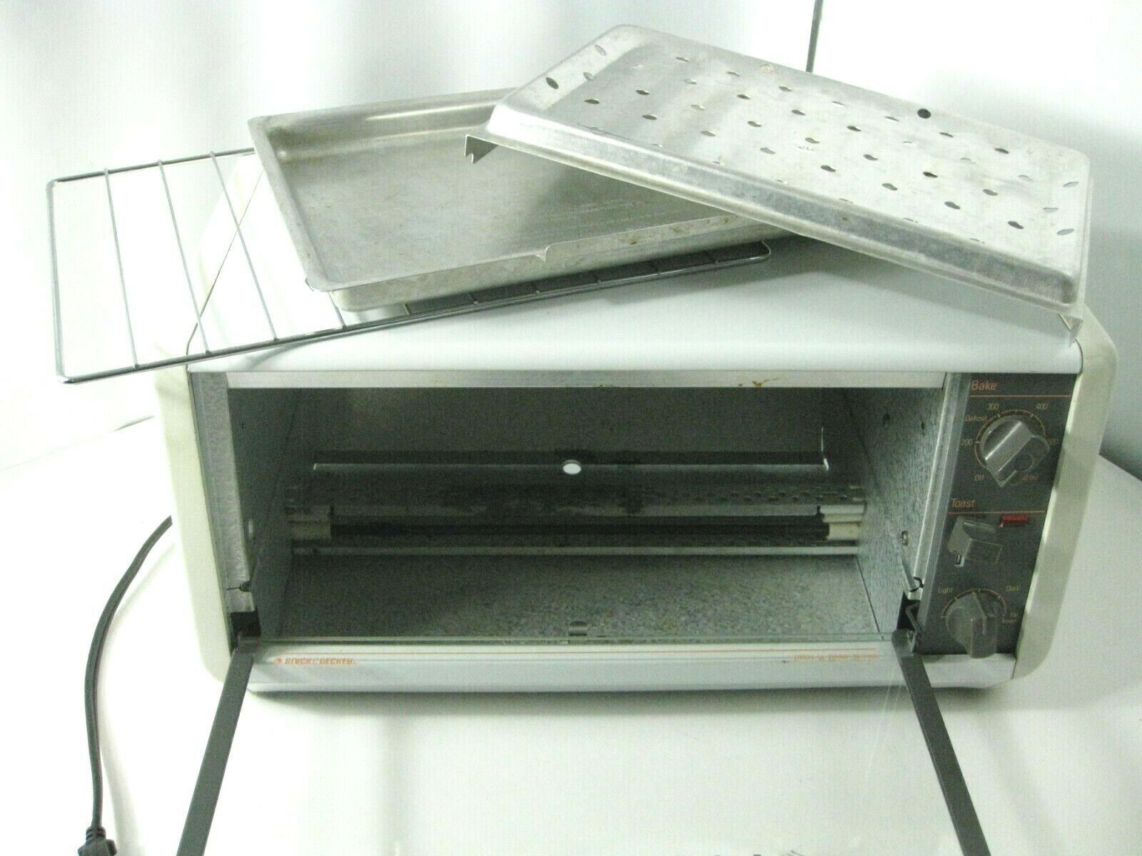 BLACK & DECKER Spacesaver Spacemaker Toaster R Oven/ Broiler TRO410 410 TY2 Toaster Ovens