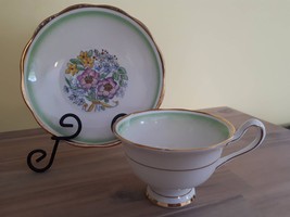 1930's Royal Albert Rare Un-Named Pattern #1581 Multi Floral Tea Cup and Saucer - $15.00