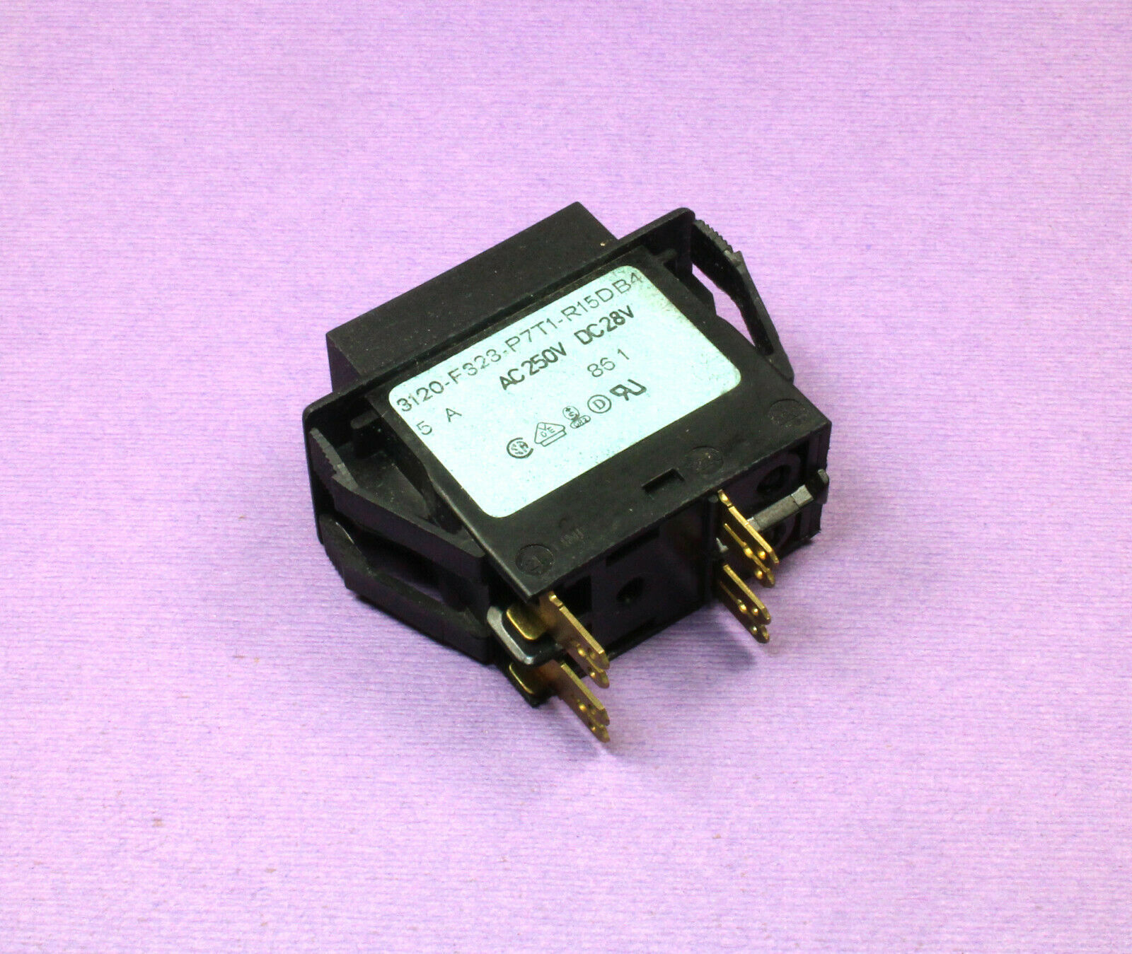 ETA Circuit Breaker Rocker Switch LED 5 Amps 250vac DPST 3120F323P7T1