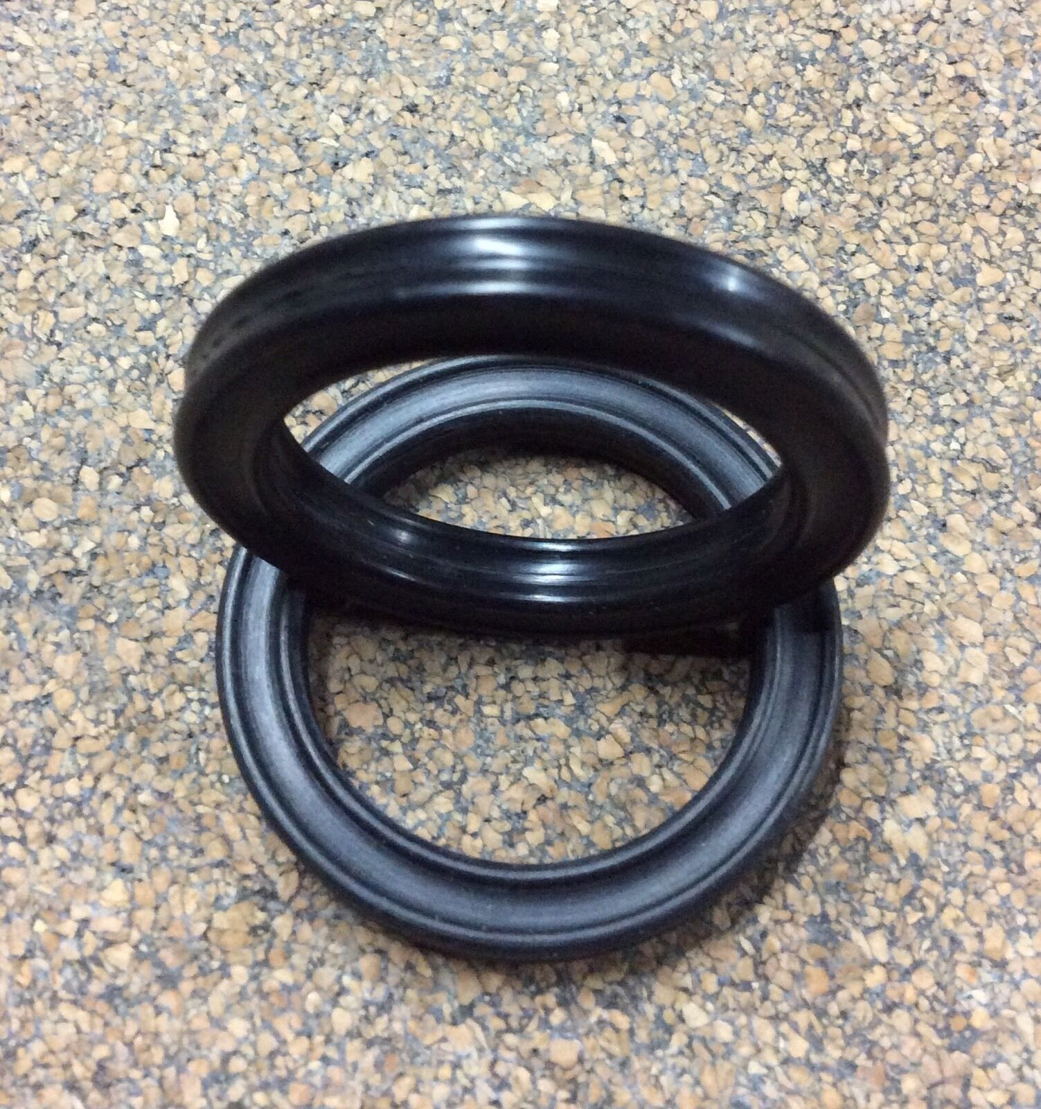 Quad Rings / X Rings 320, 11/8" ID 11/2" OD 3/16" CS BunaN 70 Duro