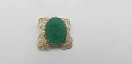 Vintage Gold Tone Pin / Brooch With Faux Jade Nugget Stone In Middle Unmarked - $9.62