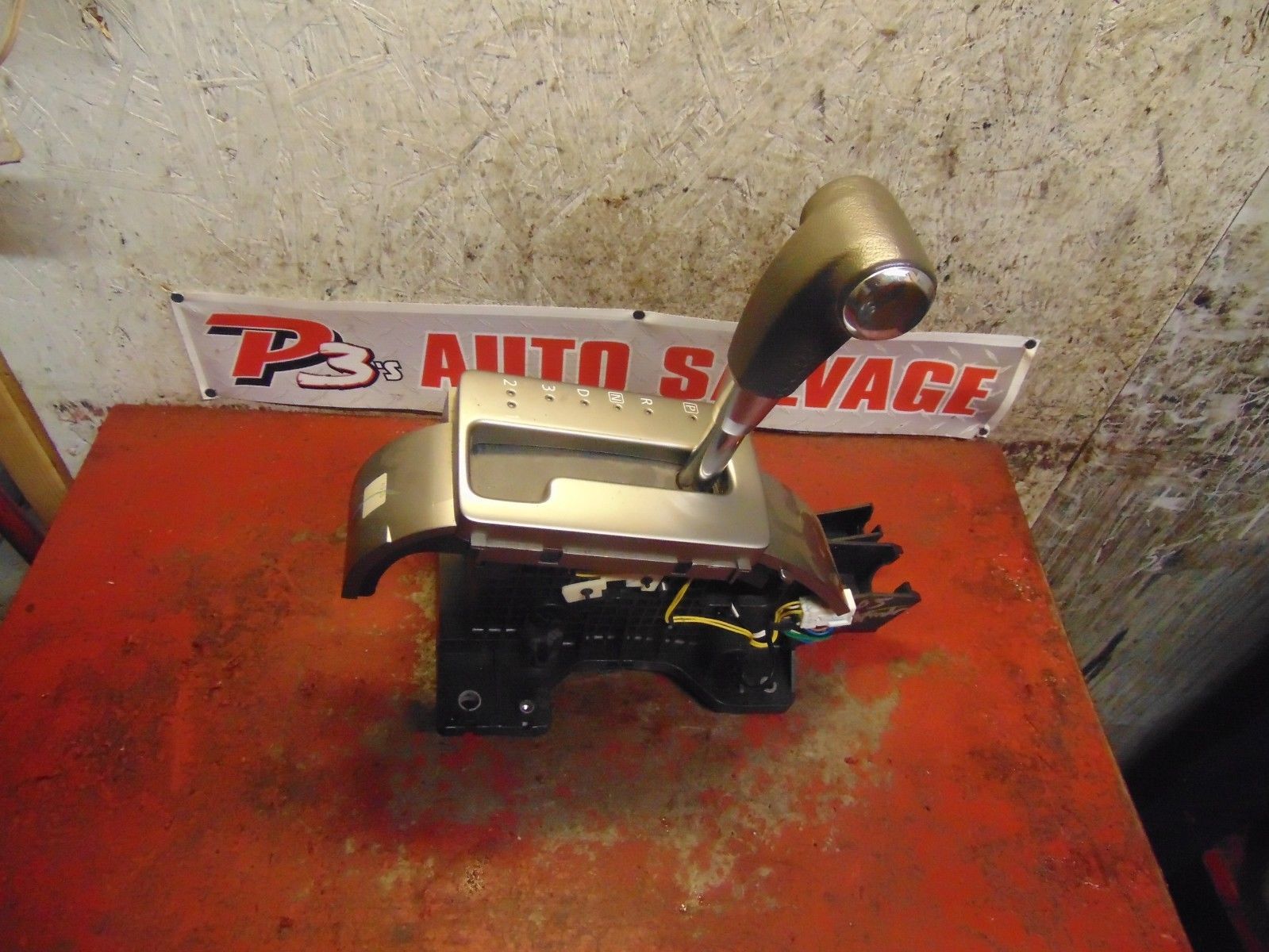 07 06 05 Nissan Pathfinder oem automatic transmission shifter assembly