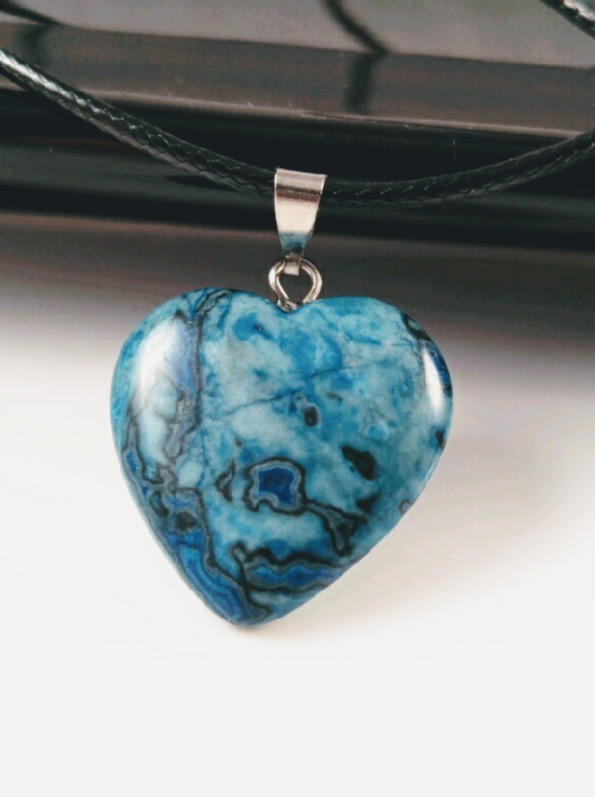Blue Agate Natural Stone Heart Pendant Necklace