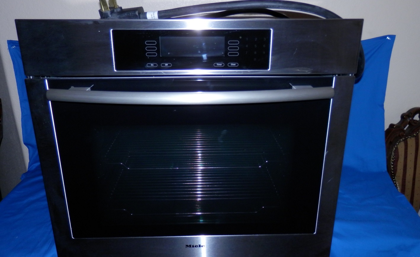 Used Miele 28" BuiltIn Wall Electric Oven Stainless 208V H4780B Made