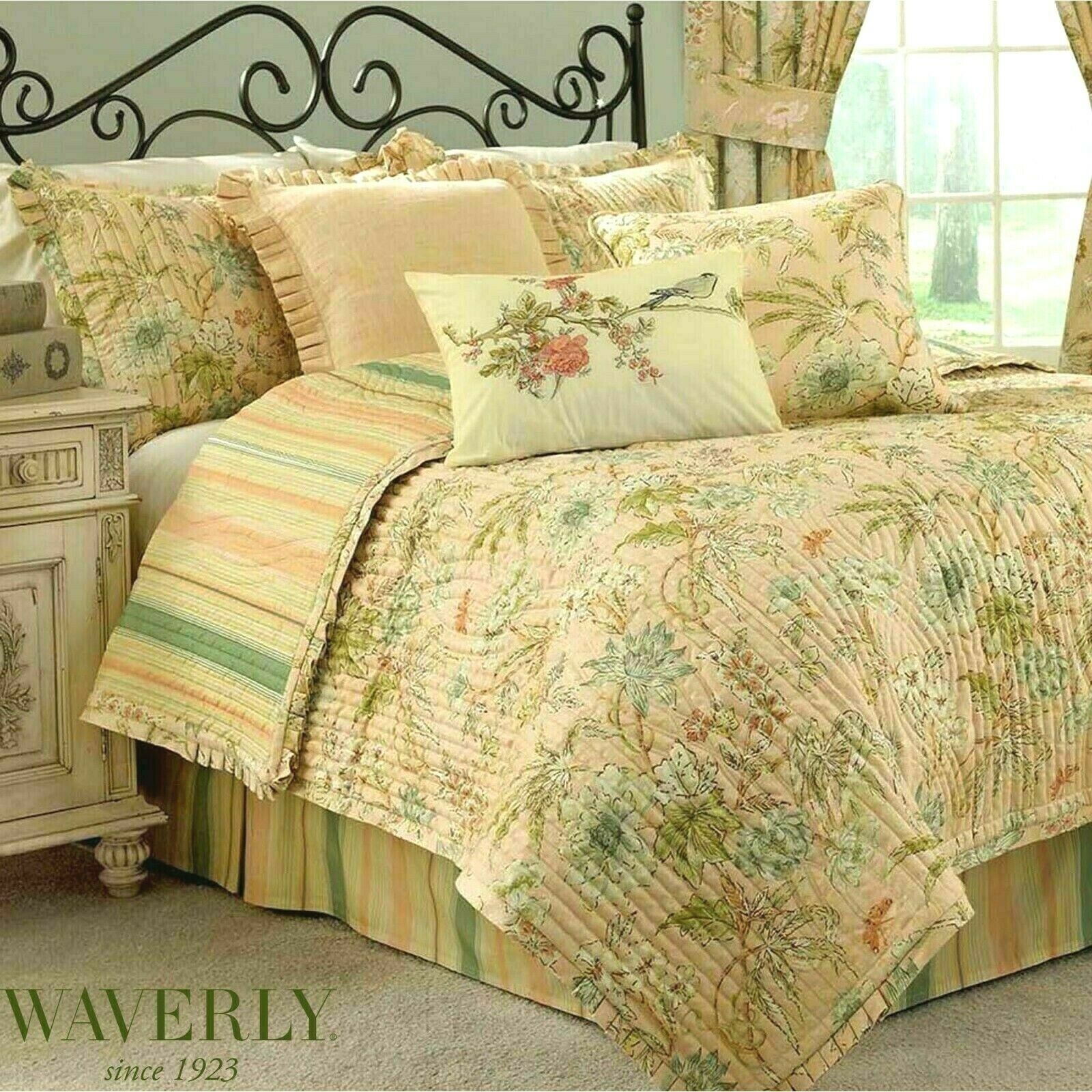 4PC Waverly Cape Coral ReversIble King Quilt Set Floral Stripe 100