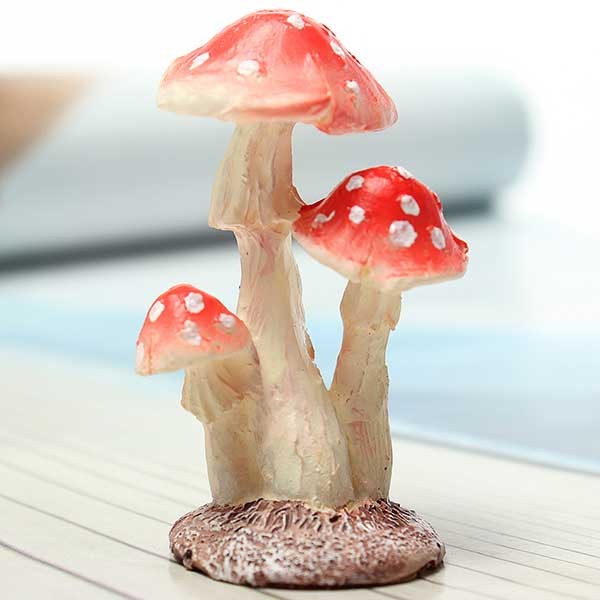 resin mushroom garden decor