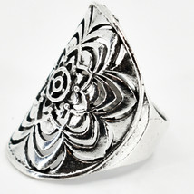 Bohemian Inspired Silver Tone Radiating Flower Floral Burst Statement Ring image 2