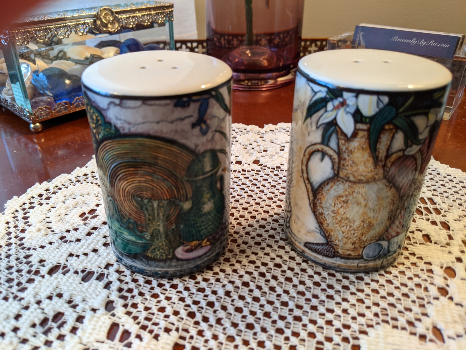 Primary image for Oneida Sakura Still Life Hand-Painted Salt and Pepper Shakers, Pre-Owned
