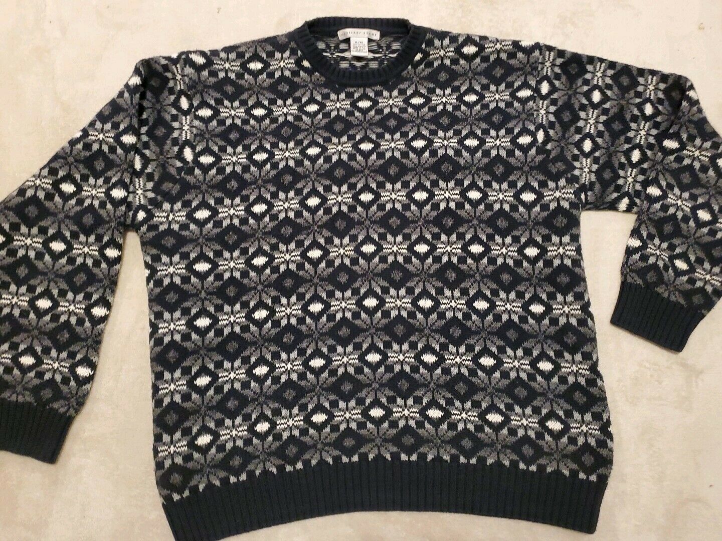 geoffrey beene sweater