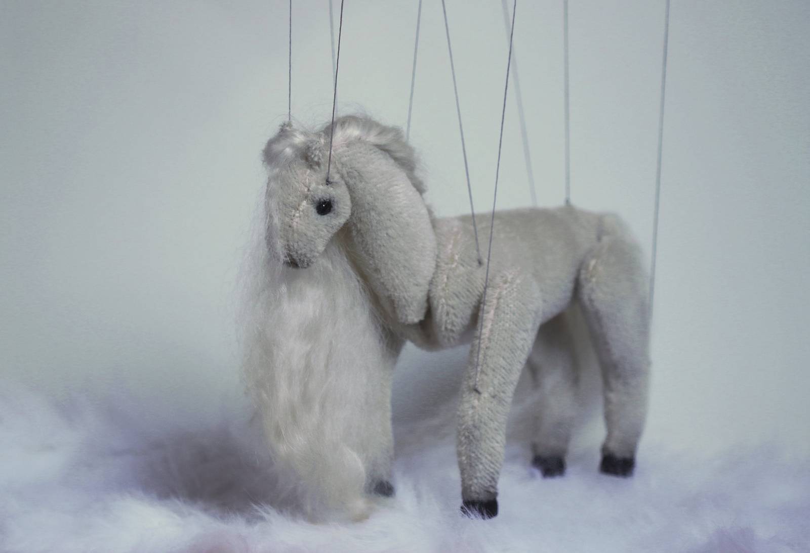 White horse/Puppet horse/white stallion/Fairy tale horse