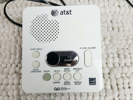 AT/&T 1740 Digital Answering Machine System 60 Minutes Recording Time//Date Stamp