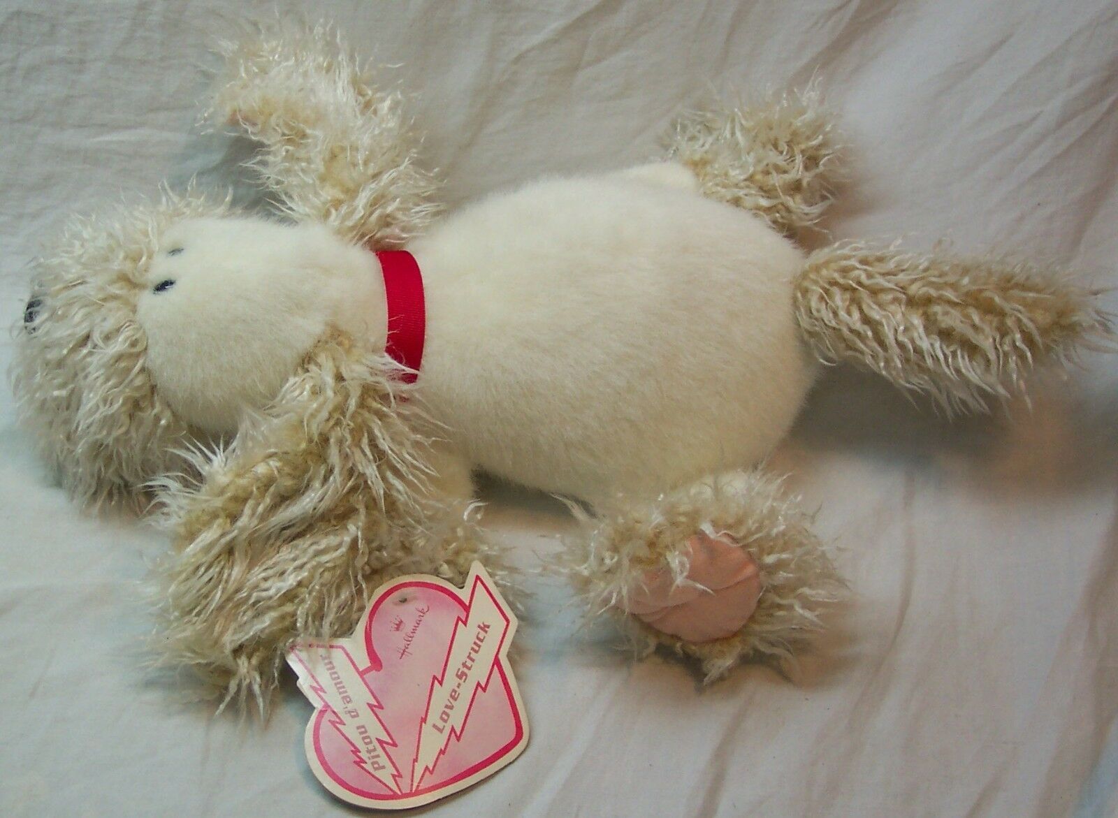 Hallmark CUTE LOVESTRUCK PUPPY DOG 18" Plush STUFFED ANIMAL Toy NEW