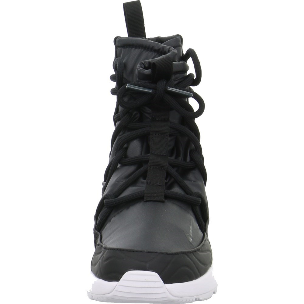 nike tanjun high rise boot