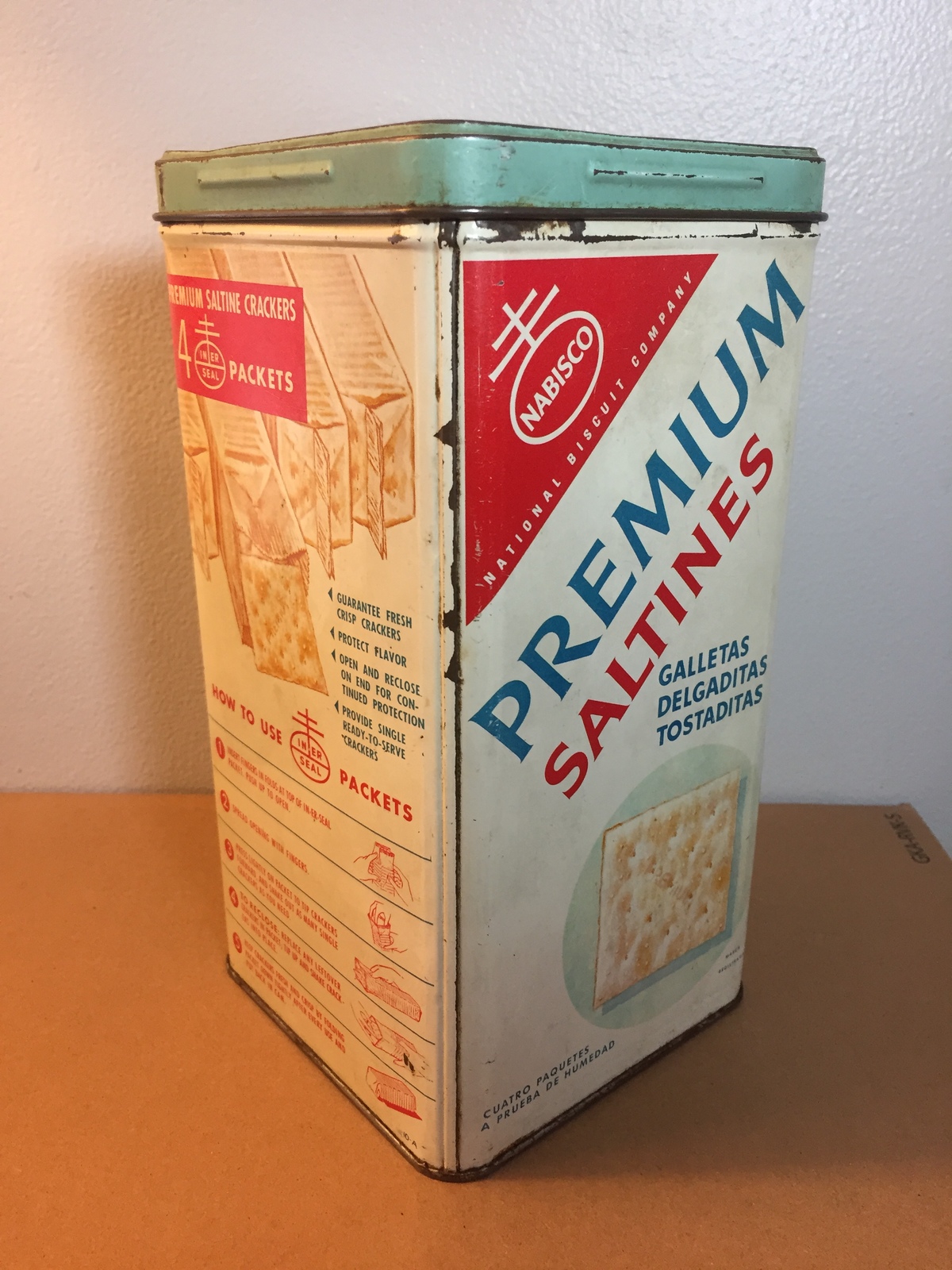 Thin Crisp Fresh 4 Wax Wrapped Stack Packs Collectible Tin Nabisco Premium Saltine Crackers 1950's Tin with Spanish Side Farmhouse Rustic