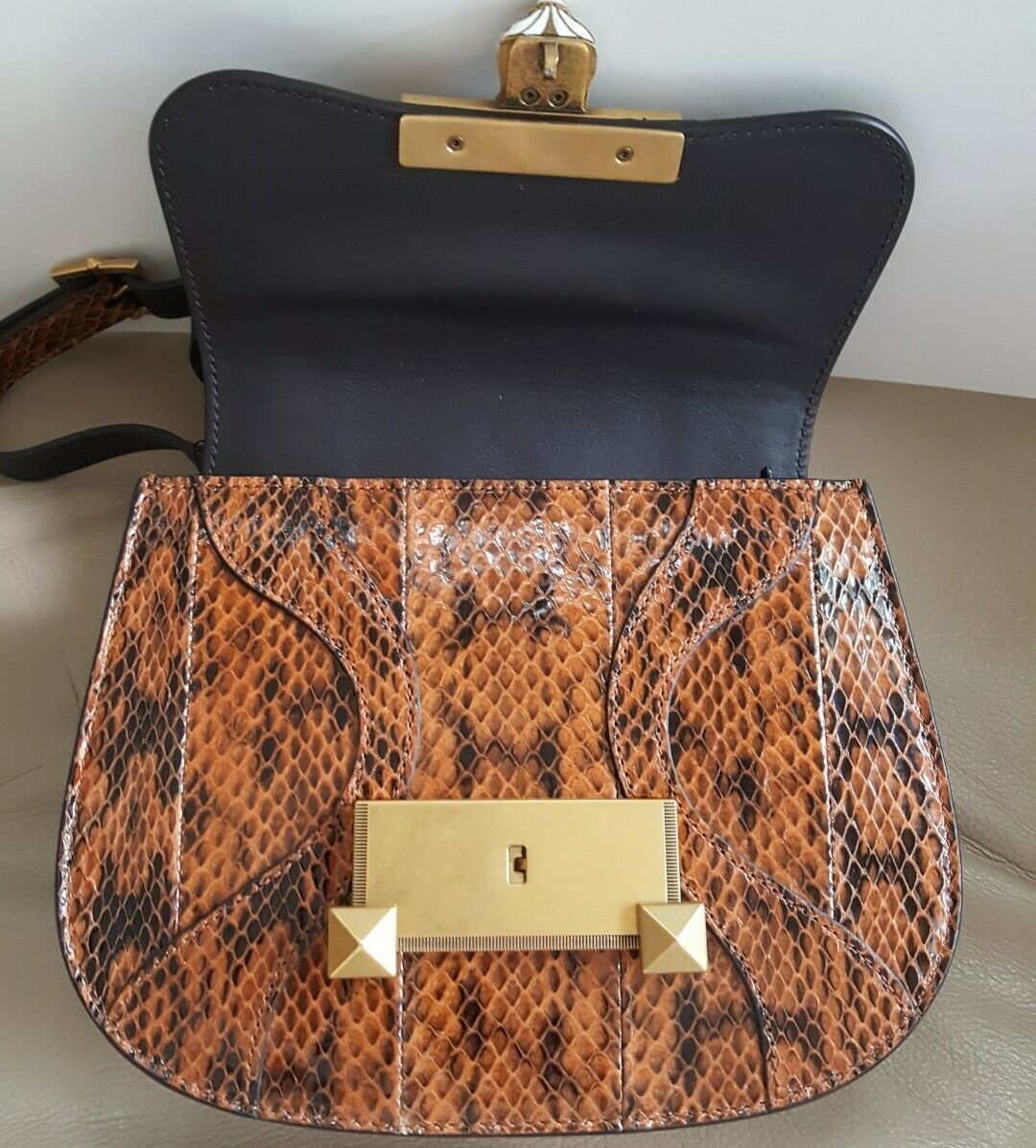 gucci osiride small