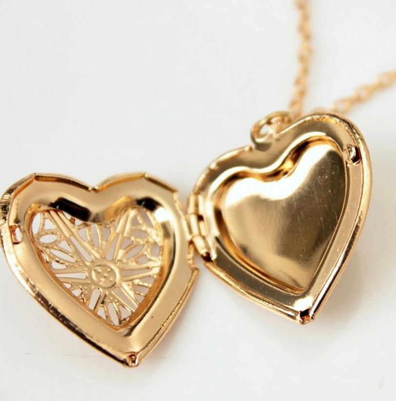 Family locket Necklaces & Pendants