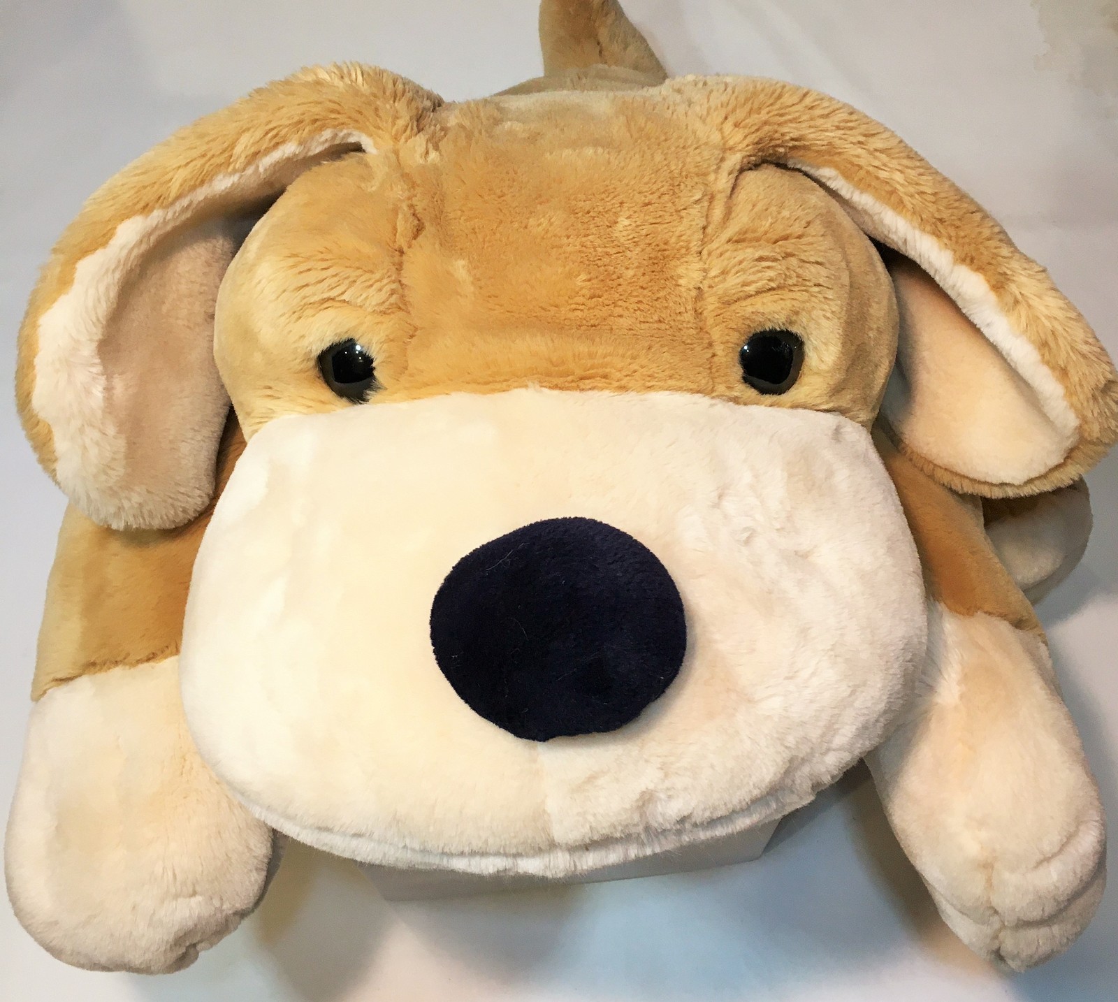 fao schwarz stuffed animal dog