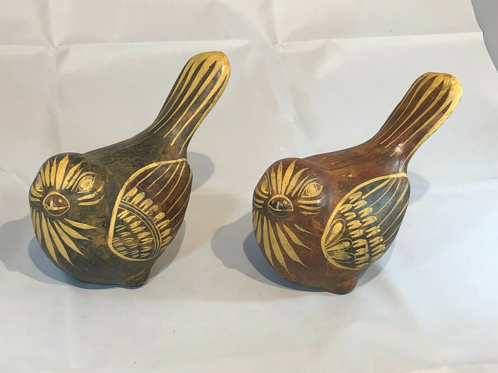 Hand painted Birds Figurine Mexican Folk Art Ceramic - 2x Birds - Pottery
