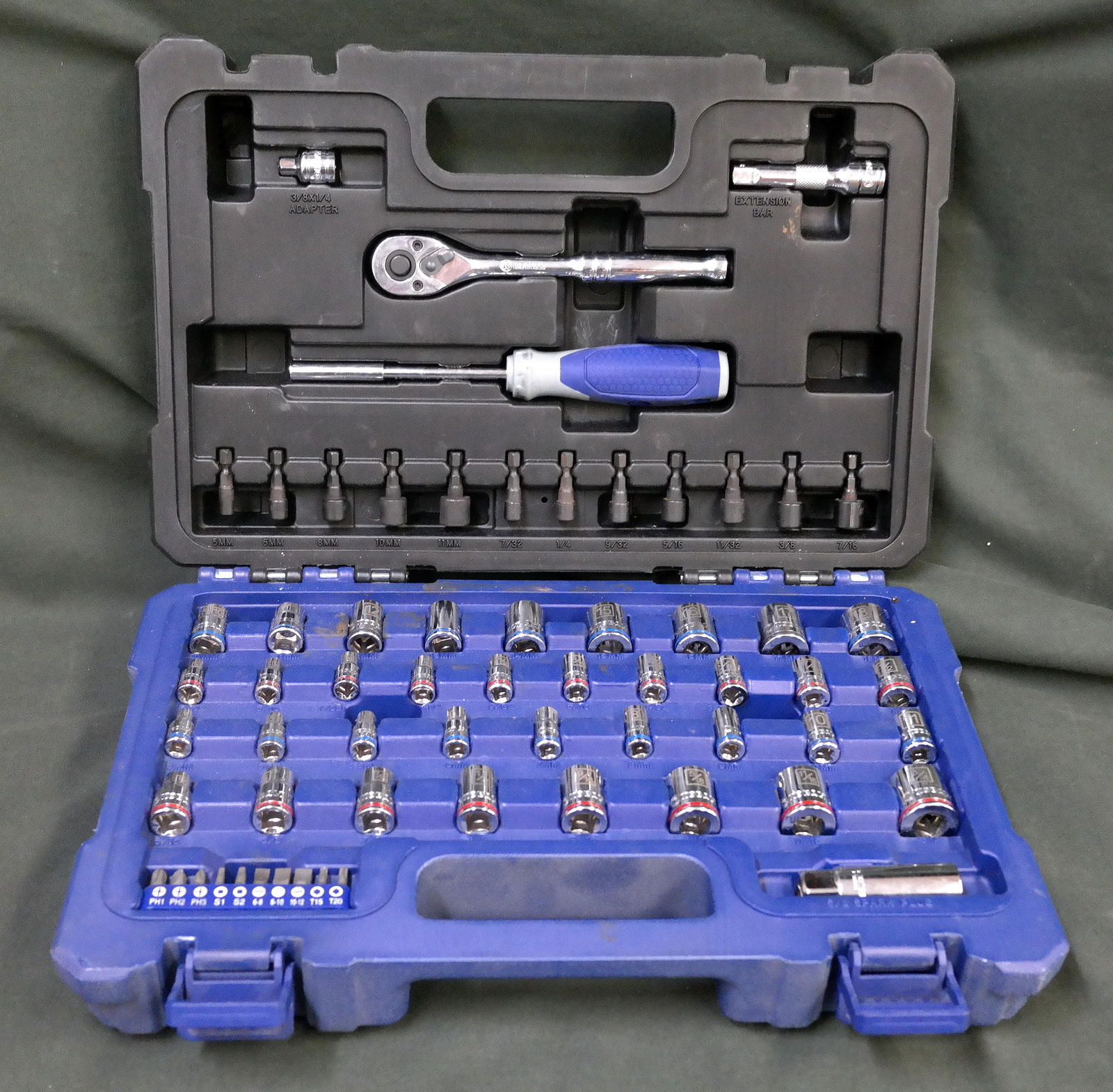 Kobalt Standard 63-Pc Metric Mechanic's Tool Set With Hard Case Sockets ...