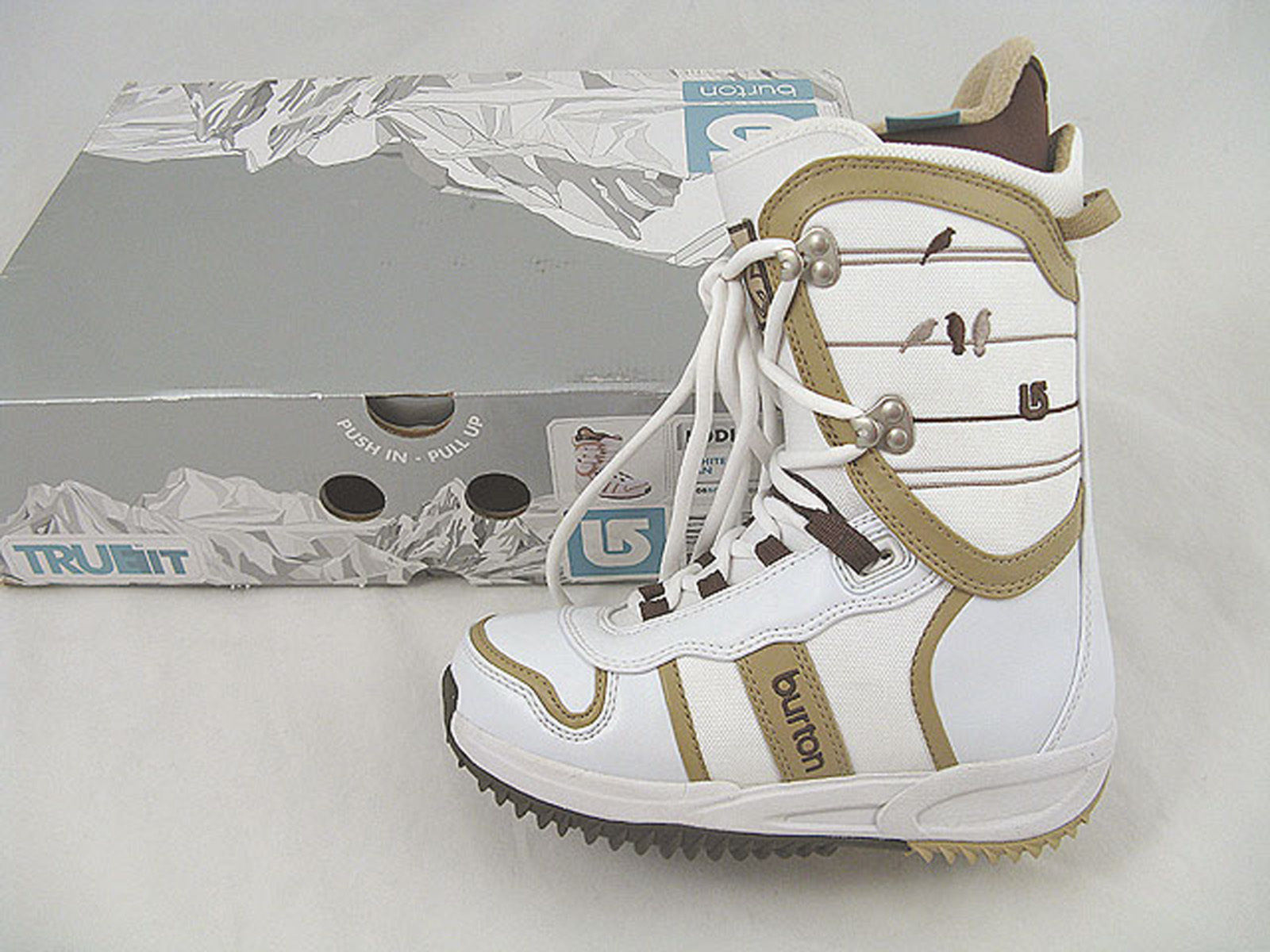 NEW! NIB! $170 Snowboard Boots! and 50 similar