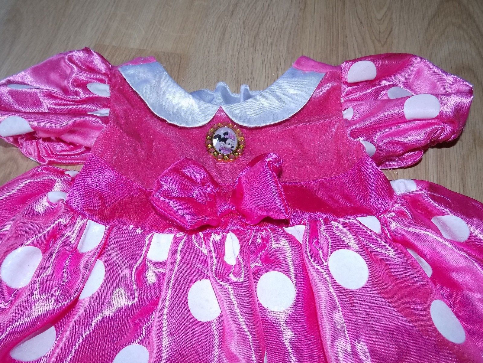 minnie mouse pink and white polka dot dress