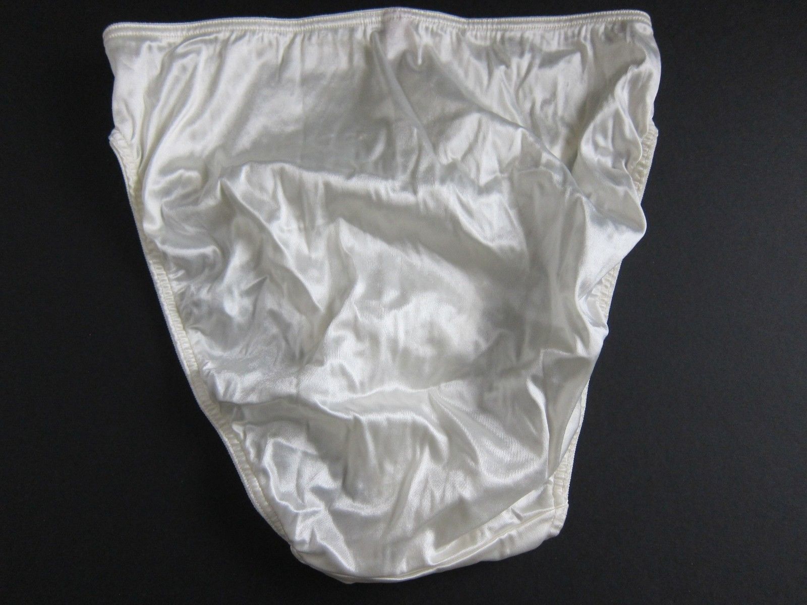 1 NWOT Victoria's Secret VINTAGE Second Skin Satin Hipster Brief