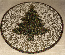 Nicole Miller Round Beaded 15" Christmas Tree Green Gold Charger Placemat New - $29.96