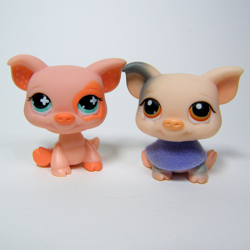 Littlest Pet Shop 259 PIG & Bib, 622 PIG Polka Dot Ears Flower Eyes