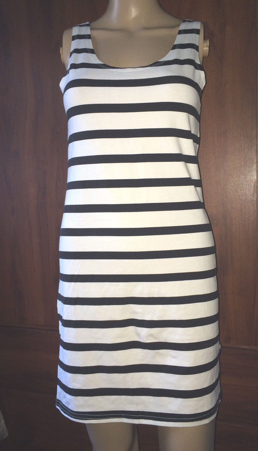 DIVIDED by H&M Striped sleeveless Size 10 White and black - $14.01