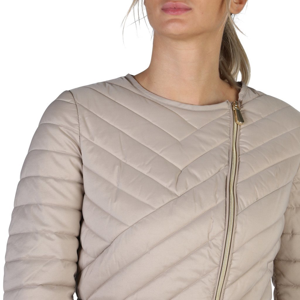guess black bubble jacket