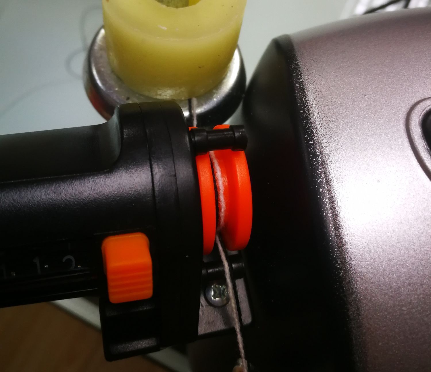 WeaveR Electric Yarn Ball Winder With Meter Length Counter YW120