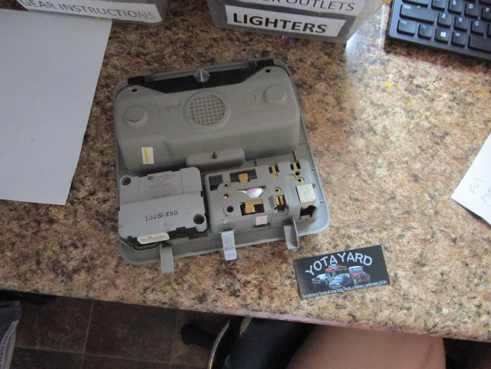 2001 TOYOTA CAMRY GRAY Overhead Dome Light Sun Roof Switch YOTA YARD