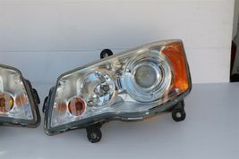 08-14 Chrysler Town & Country HID XENON Headlight Lamps Set L&R image 3
