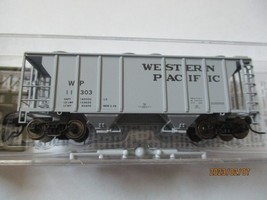 Micro-Trains # 09500022 Western Pacific PS-2, 2-Bay Covered Hopper. N-Scale image 1