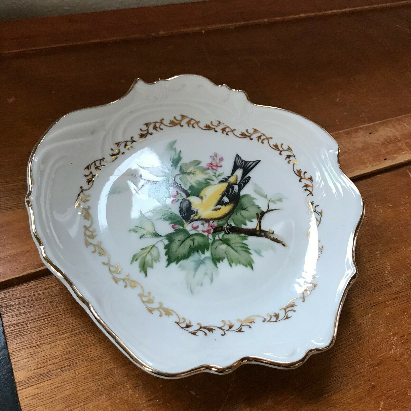 Vintage Norcrest Fine China Scalloped with Yellow Warbler Bird in Branch with Re - $10.39