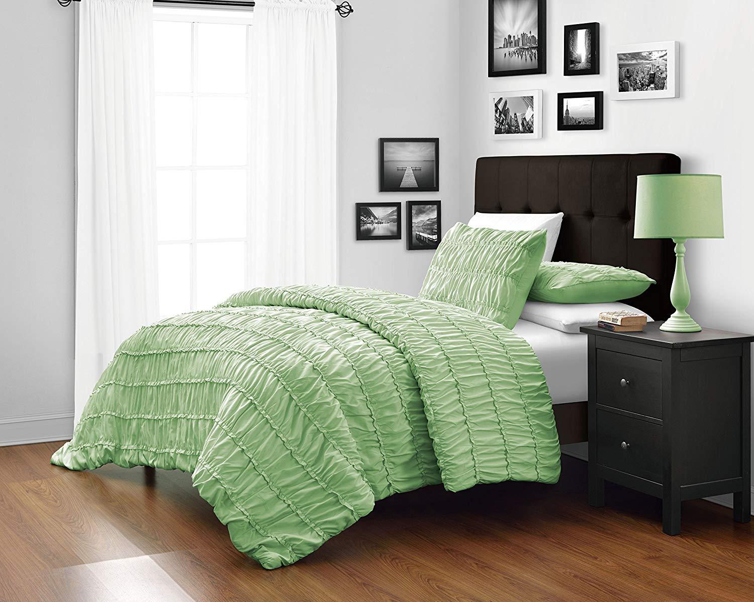 Light Green Queen Size 3pc Ruched Comforter Set by Cozy Beddings