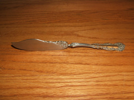 Master Butter Knife Wm A Rogers Silver Nickel Scrolls Plumes Pat Applied... - $9.85