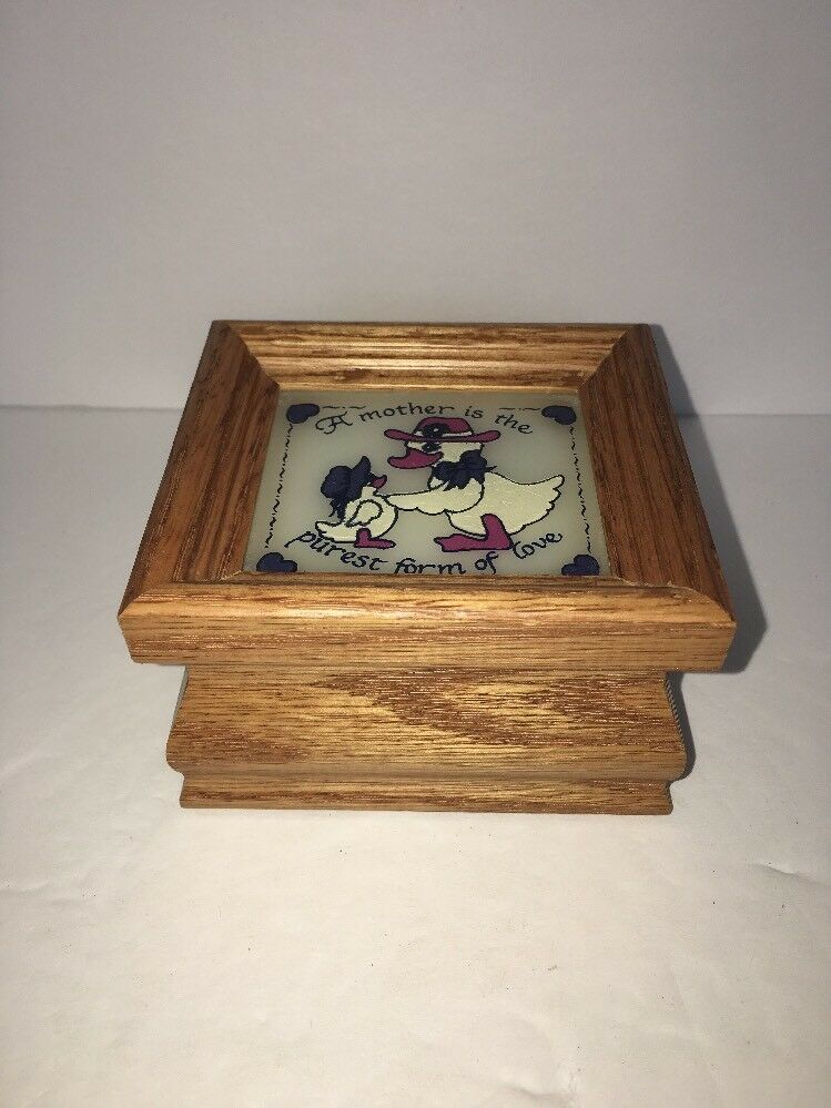 SUPER P Graham Dunn dainty song box / oak music box “Amazing Grace