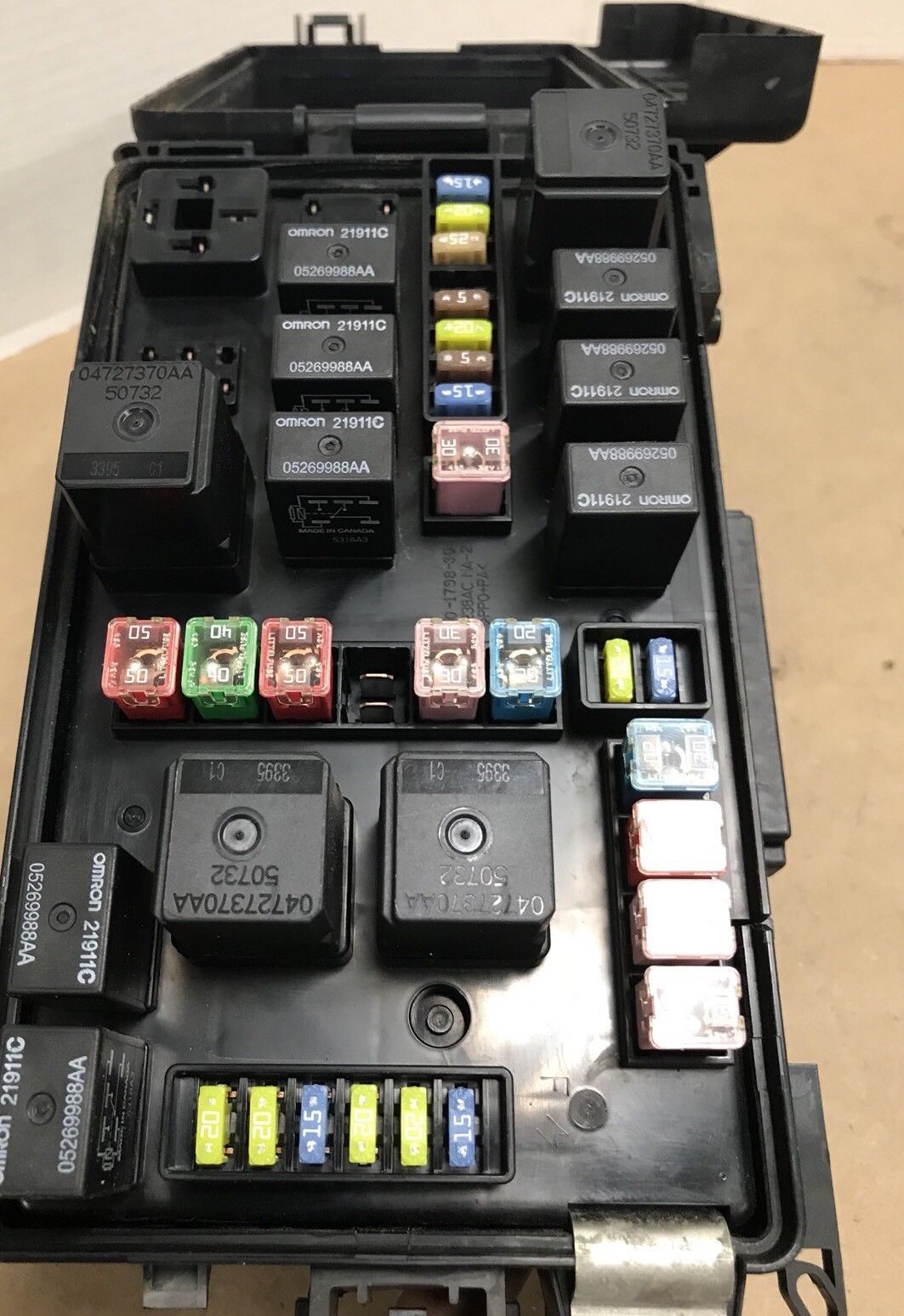 Fuse Box Module 2005 2006 Dodge Charger 3.5 | 04692031AK ... 2006 dodge charger fuse box 