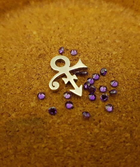 Petite Symbol with tiny purple Cubic Zircornia Stones - For DIY