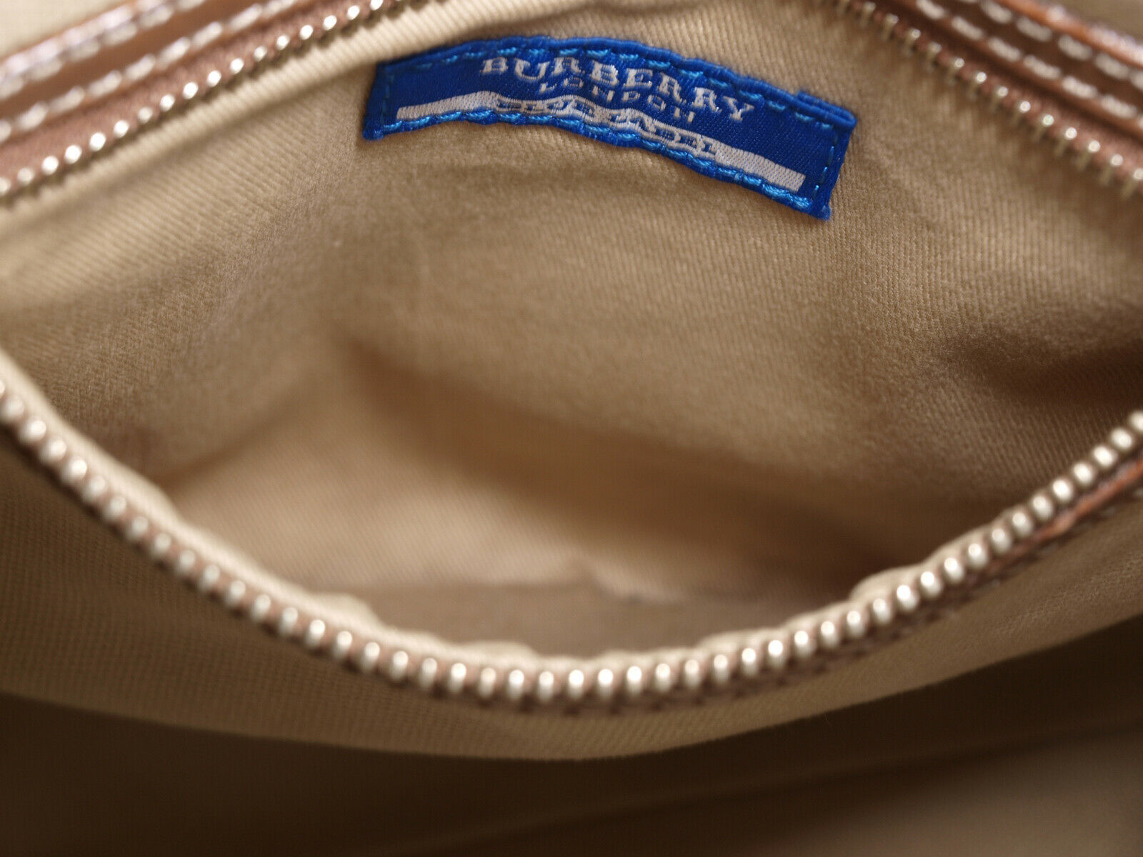 Auth BURBERRY LONDON BLUE LABEL Nylon Canvas Leather Reversible