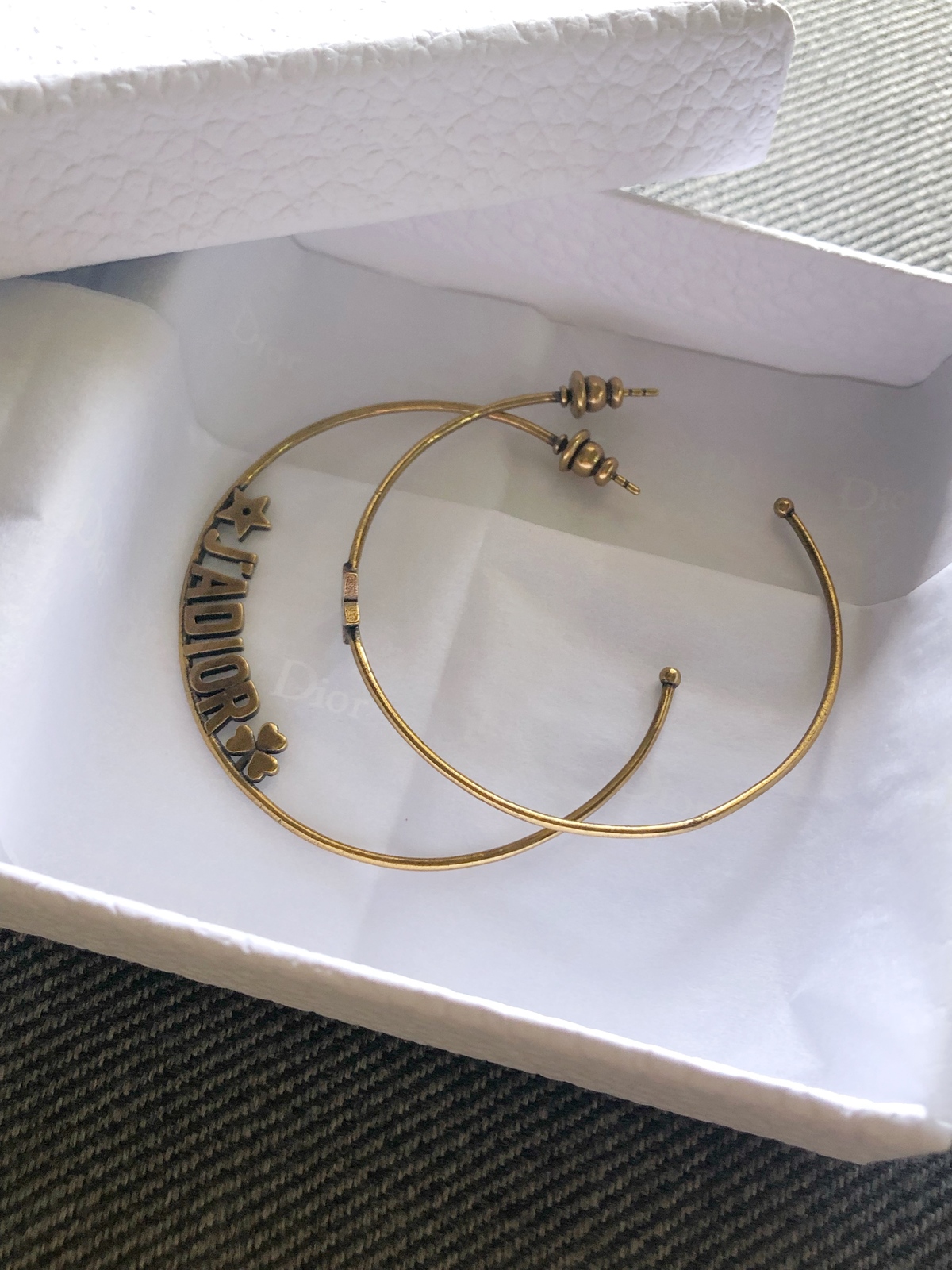 SALE* AUTHENTIC Christian Dior 2019 J'ADIOR Star Hoop Earrings Aged