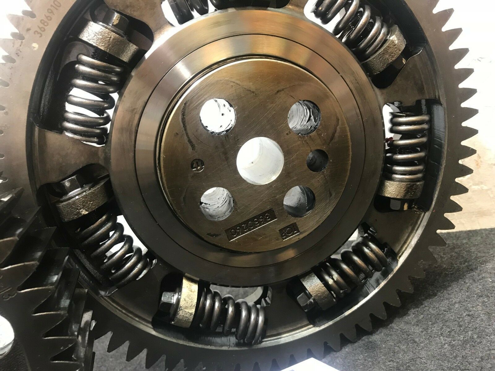 2014 Cummins ISX15 Diesel Engine Scissor Gear 3686910 Idler Gear