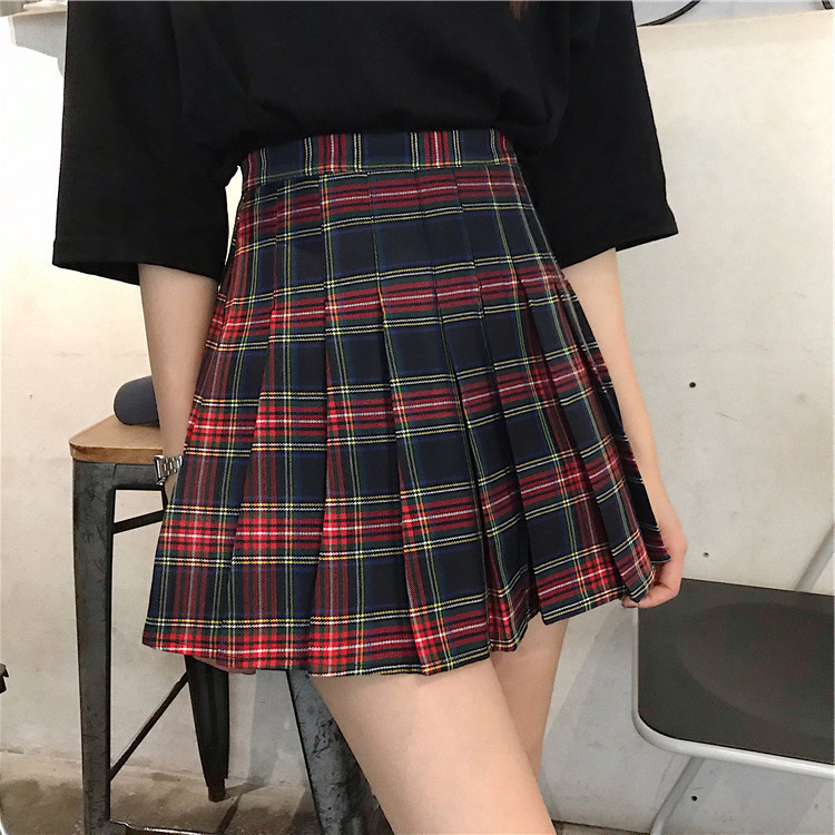 Plus Size Black Plaid Skirt Outfit High Waisted Full Pleated Black ...