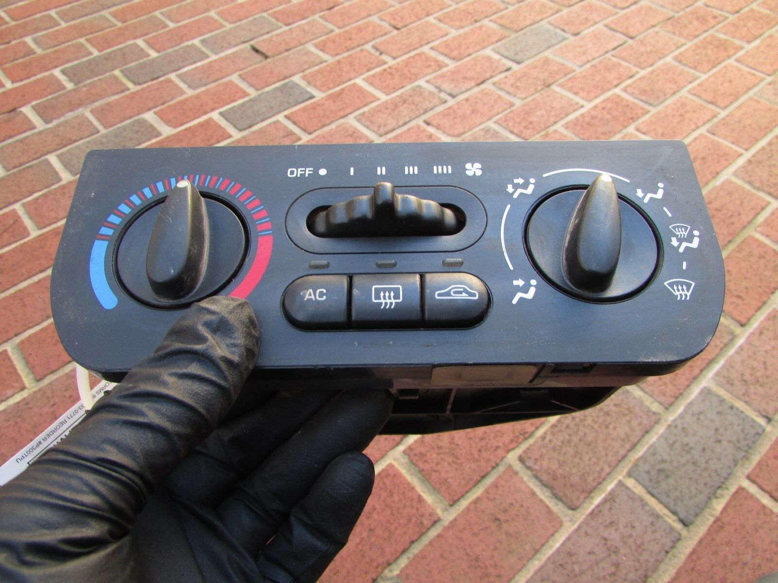 3132 SATURN SL SL2 00 01 02 TEMP AC HEAT AIR CLIMATE CONTROL SWITCH