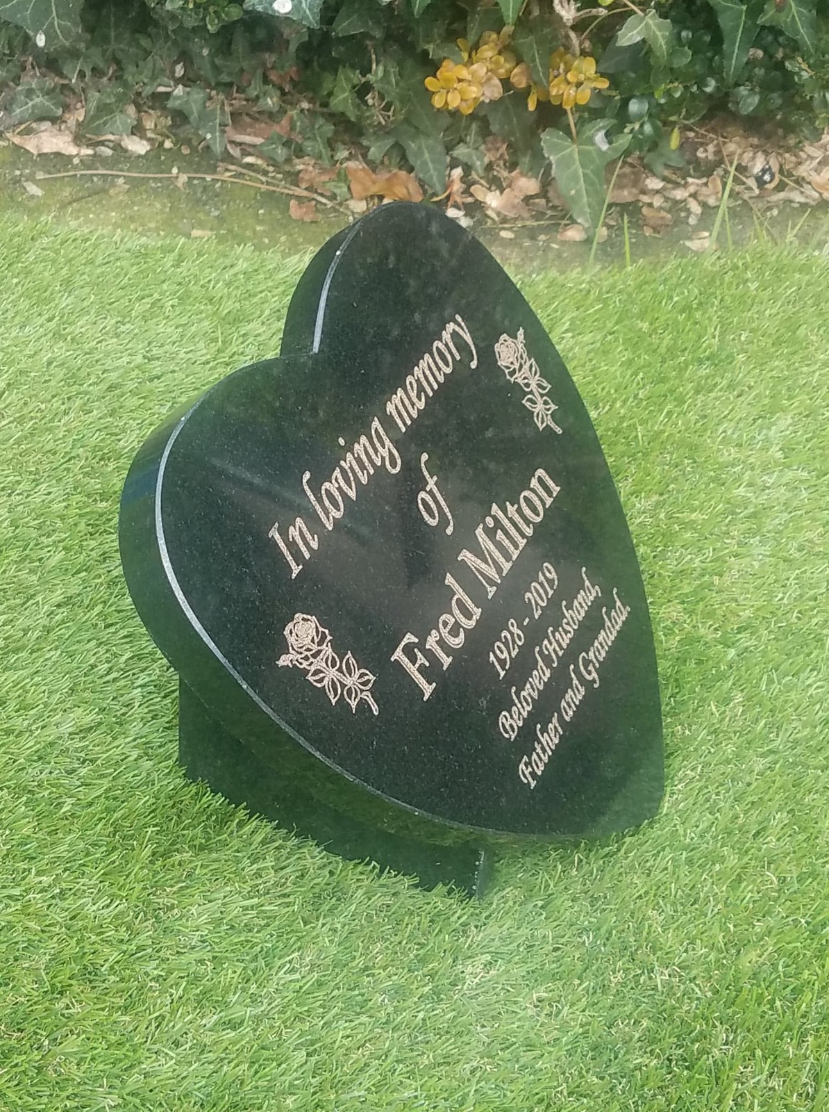 Bespoke Memorial Grave Marker Grave Plaque Granite Headstone Heart Memorial Headstones, Grave