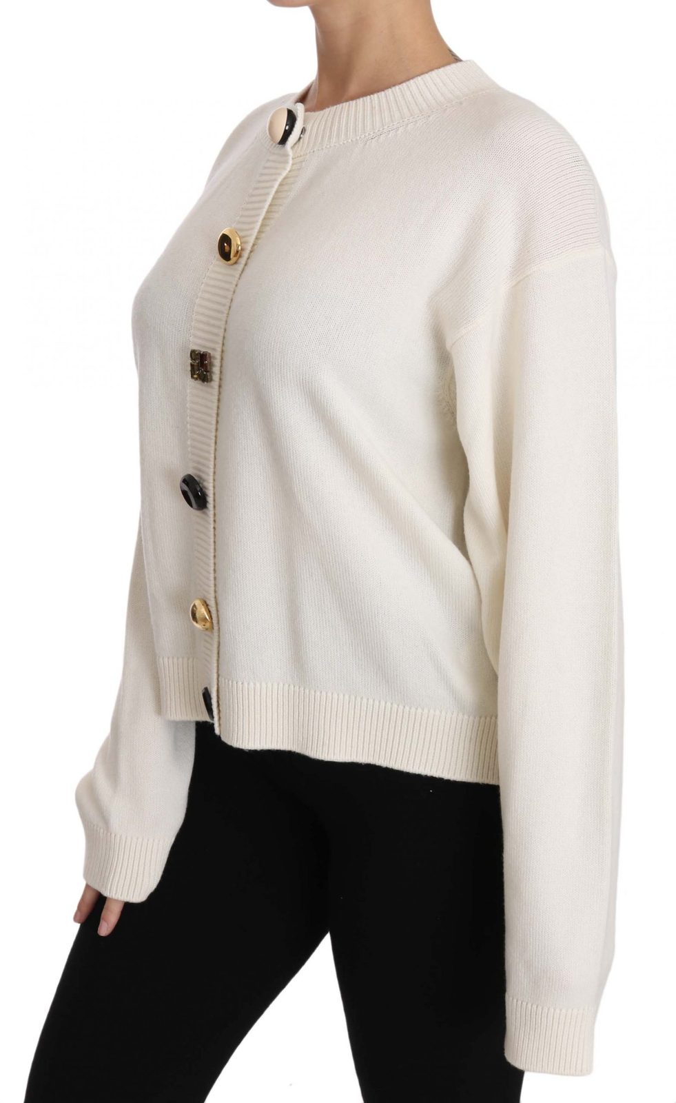 cream crew neck outfit